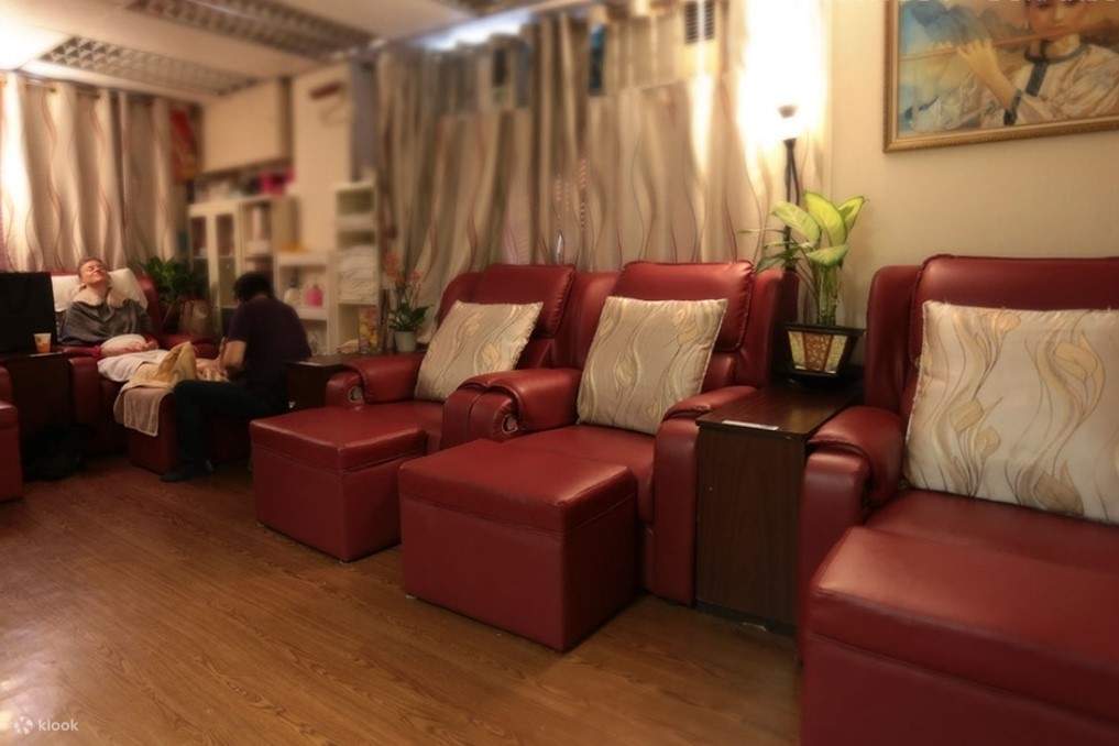 Mandarin Foot Massage Experience in Central Hong Kong Klook